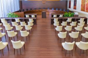 The hearing room from the view of the public (photo: Ján Štovka, 2022)