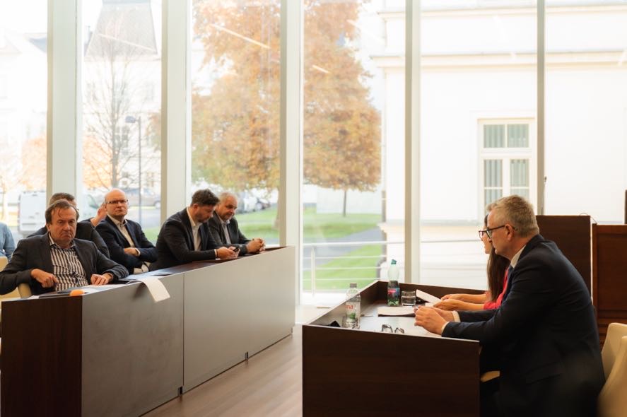 Obrázok Seminár s Miroslavou Bálintovou na Ústavnom súde Slovenskej republiky bol zameraný na najnovšie rozsudky ESĽP proti Slovenskej republike