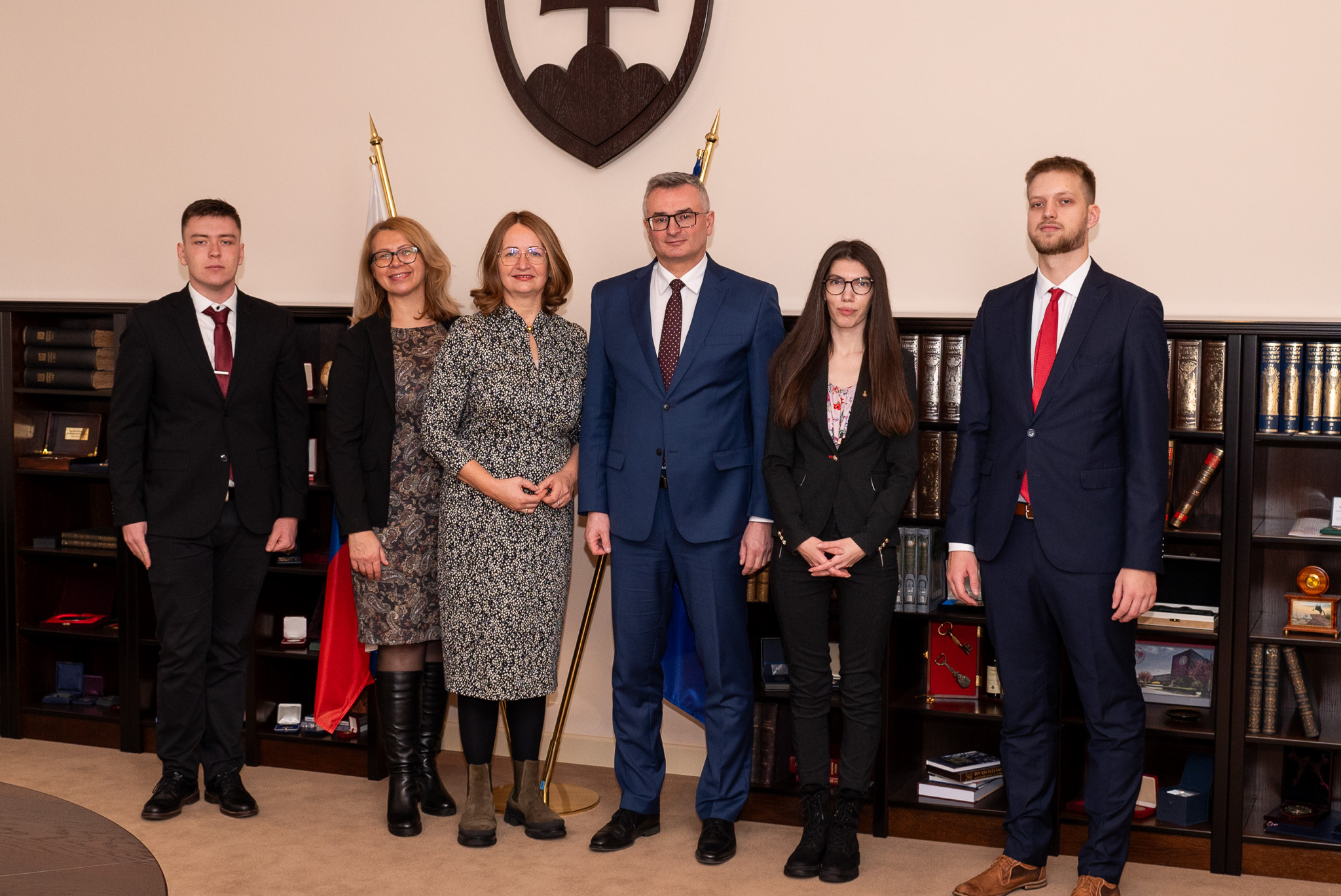 Obrázok Predseda Ústavného súdu Slovenskej republiky ocenil víťazov literárnej súťaže pre vysokoškolských študentov na tému „Význam a úloha ústavného súdu počas 30 rokov jeho fungovania“